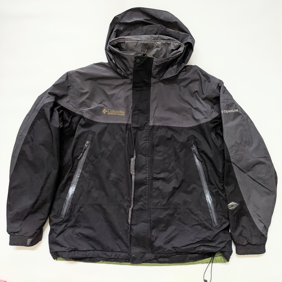 Columbia Titanium Omni Tech waterproof jacket coat, men's large - Picture 10 of 11